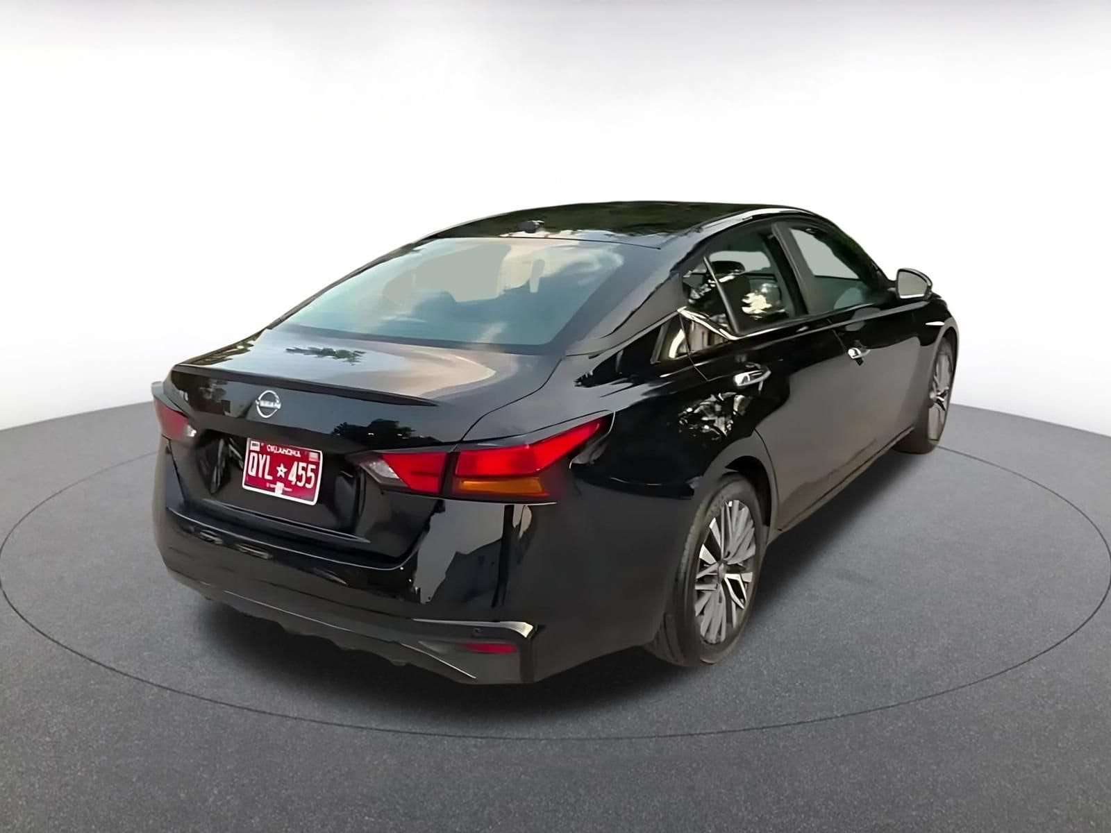 Thumbnail: 2025 Nissan Altima - 13