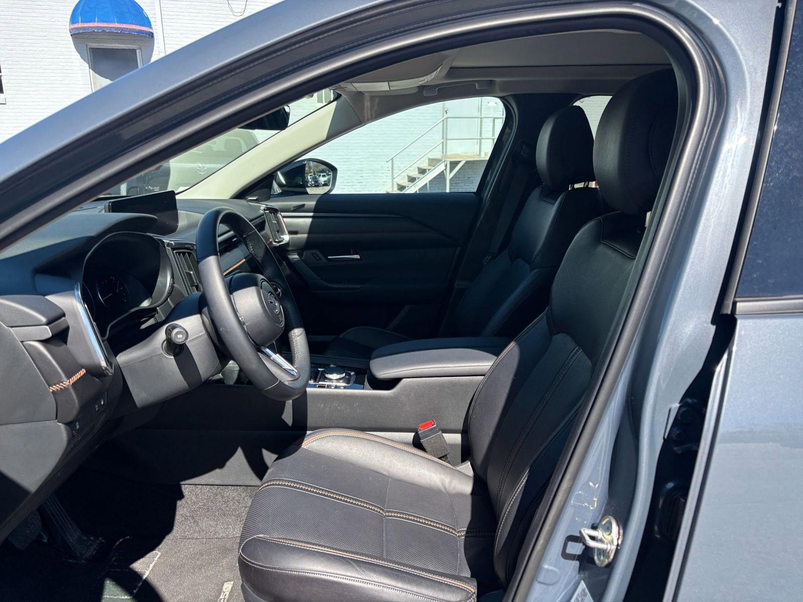 Thumbnail: 2025 Mazda CX-50 - 25