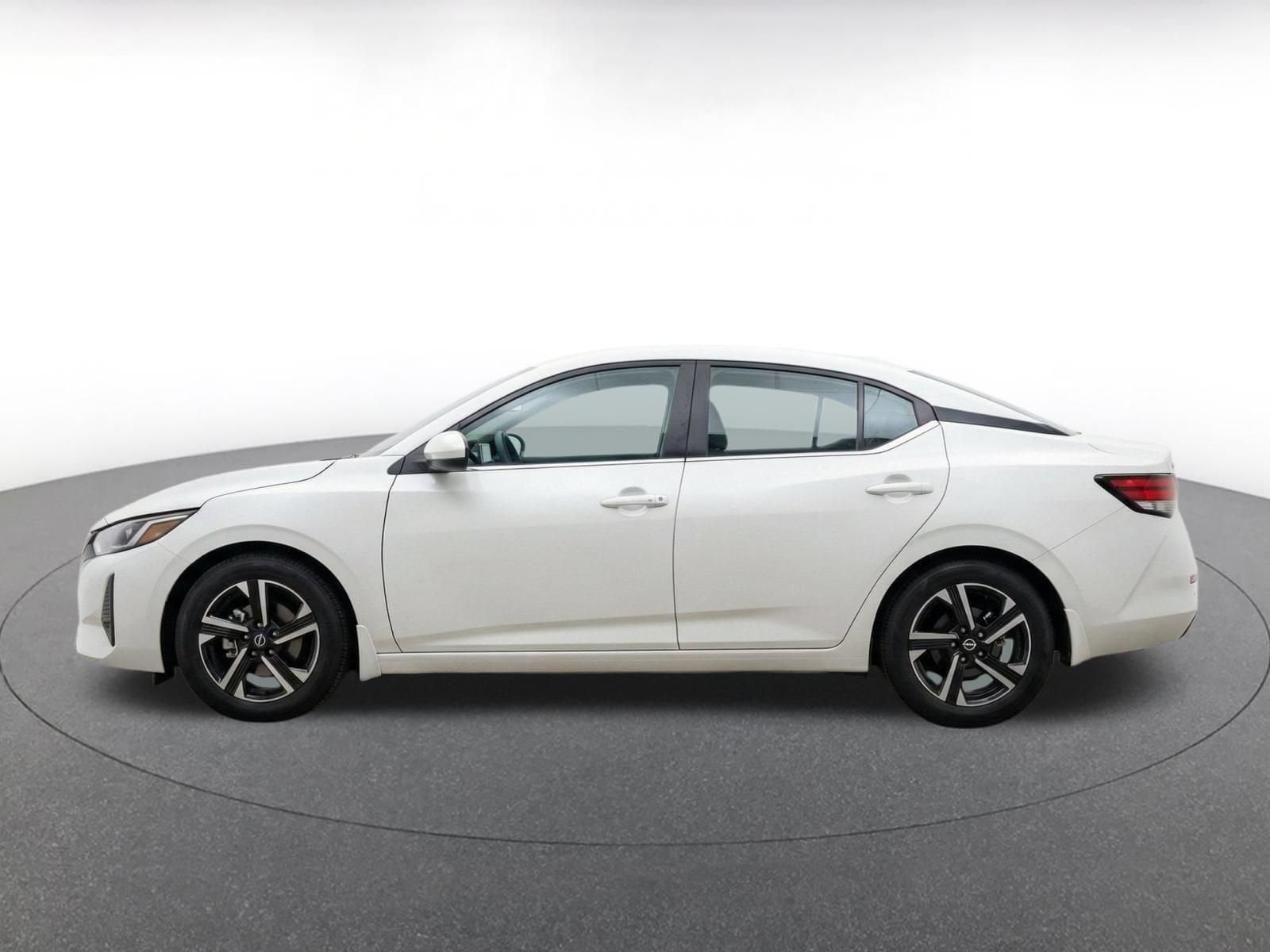 Thumbnail: 2025 Nissan Sentra - 4