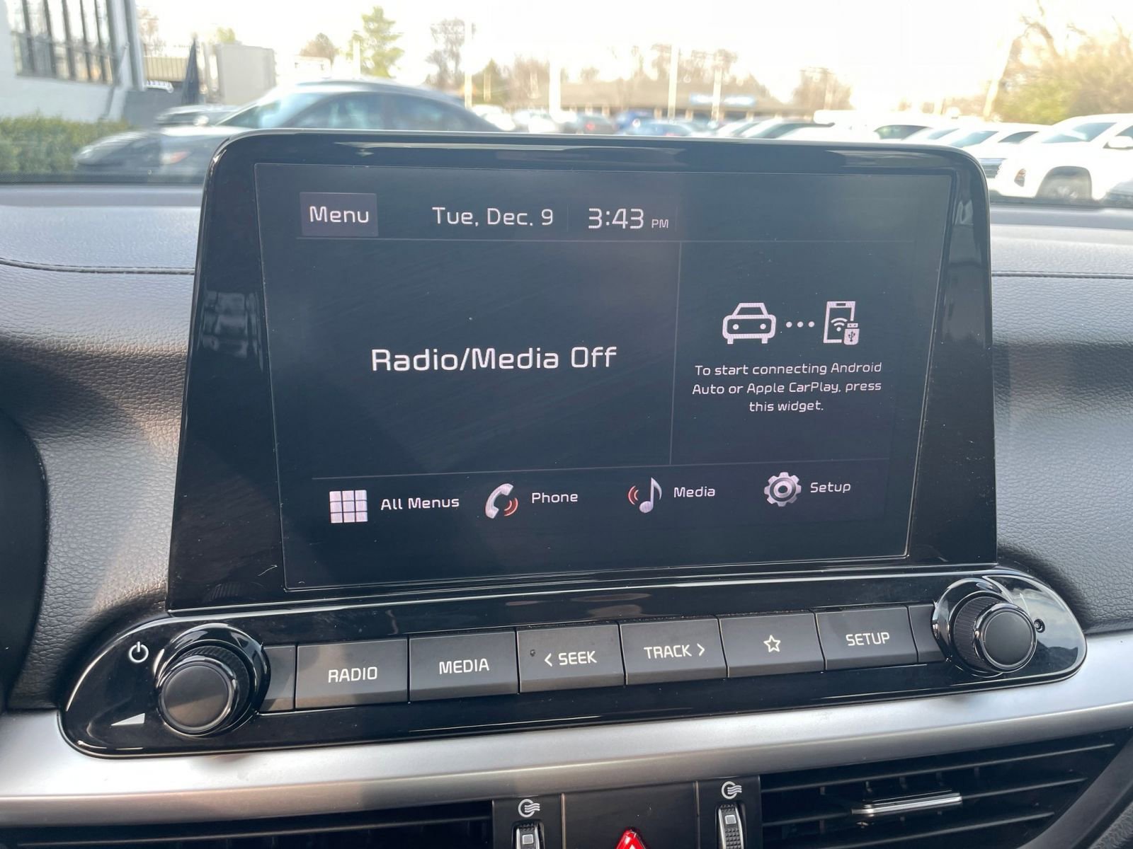 Thumbnail: 2024 Kia Forte - 21