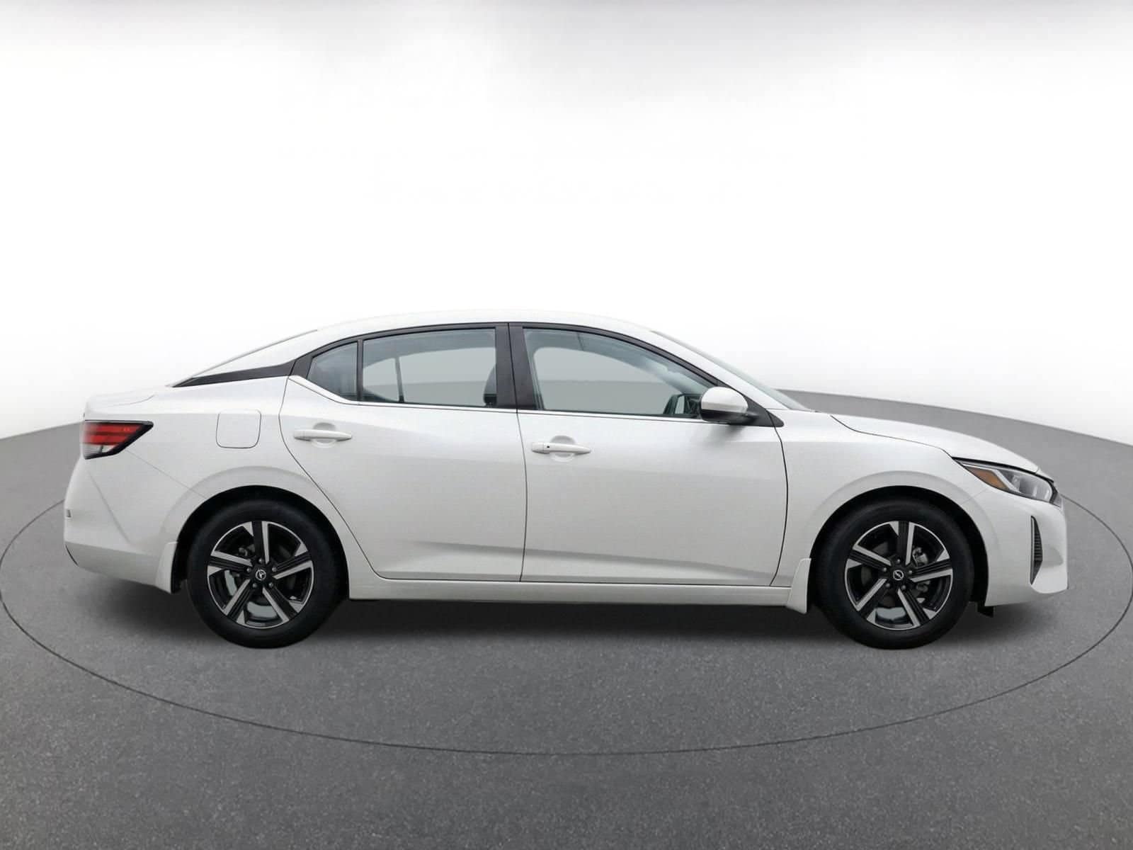 Thumbnail: 2025 Nissan Sentra - 8