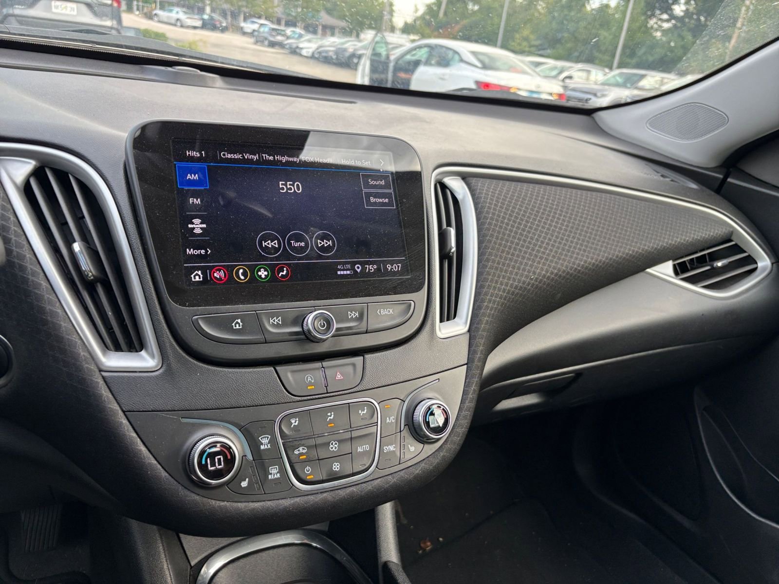 Thumbnail: 2024 Chevrolet Malibu - 33