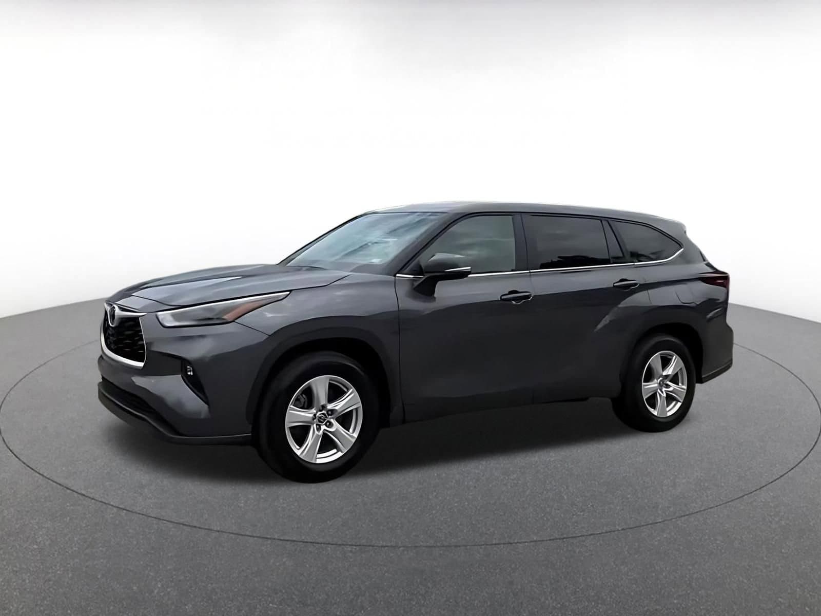 Thumbnail: 2025 Toyota Highlander - 7