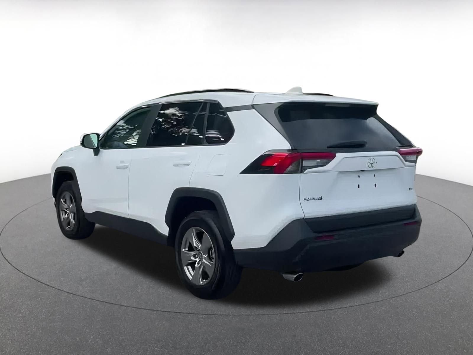 Thumbnail: 2025 Toyota RAV4 - 11