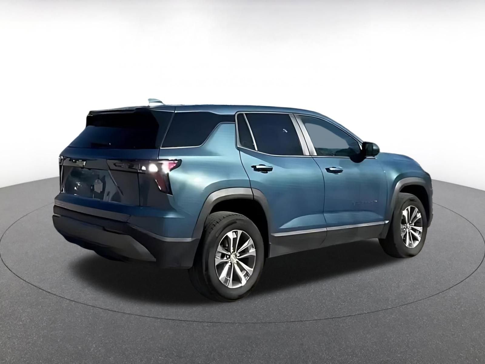 Thumbnail: 2025 Chevrolet Equinox - 11