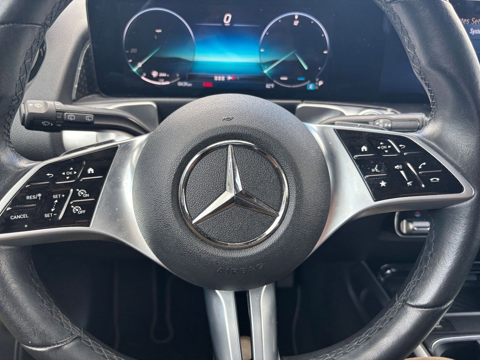 Thumbnail: 2024 Mercedes-Benz GLB - 25