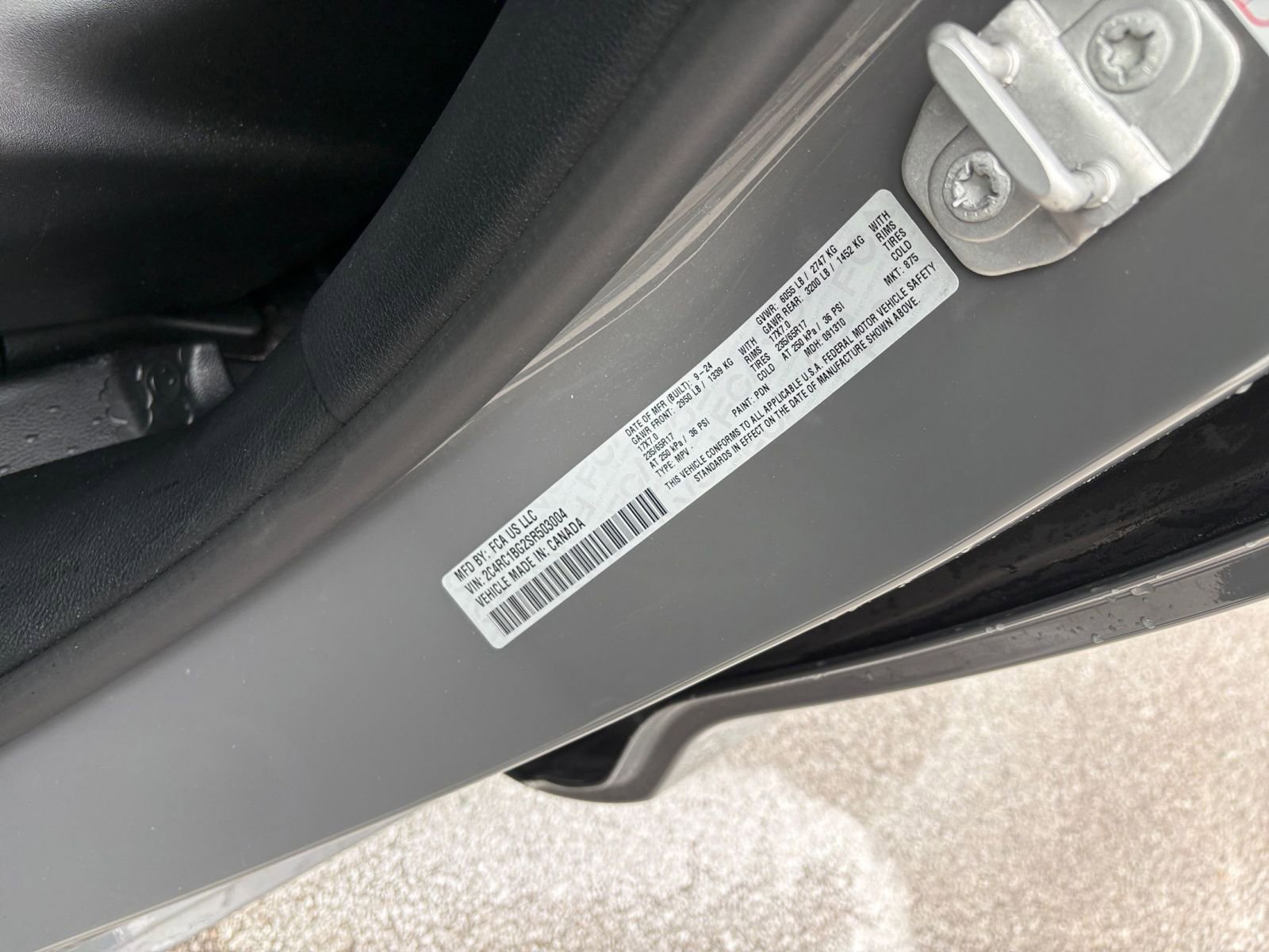 Thumbnail: 2025 Chrysler Pacifica - 27