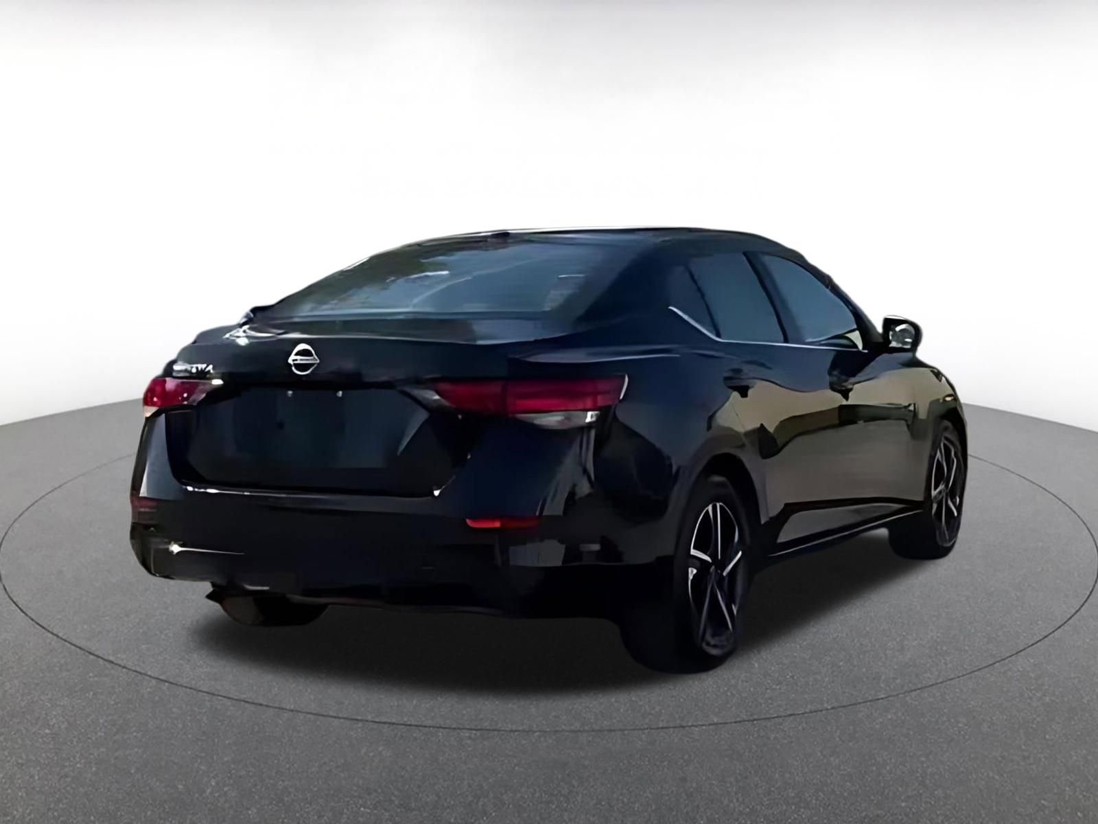 Thumbnail: 2025 Nissan Sentra - 3