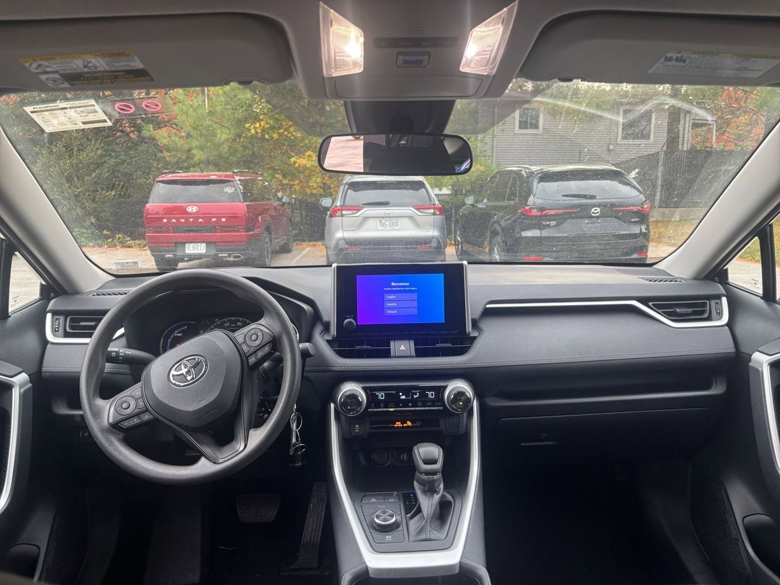 Thumbnail: 2025 Toyota RAV4 - 31