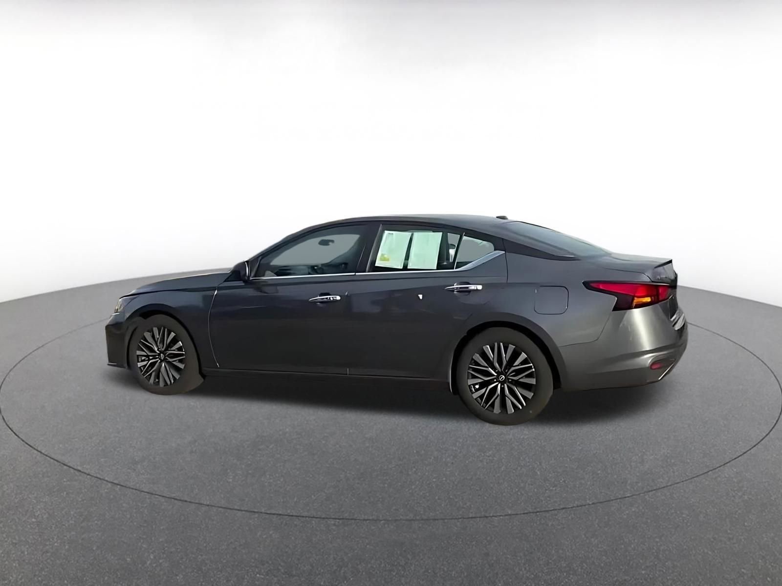 Thumbnail: 2025 Nissan Altima - 7