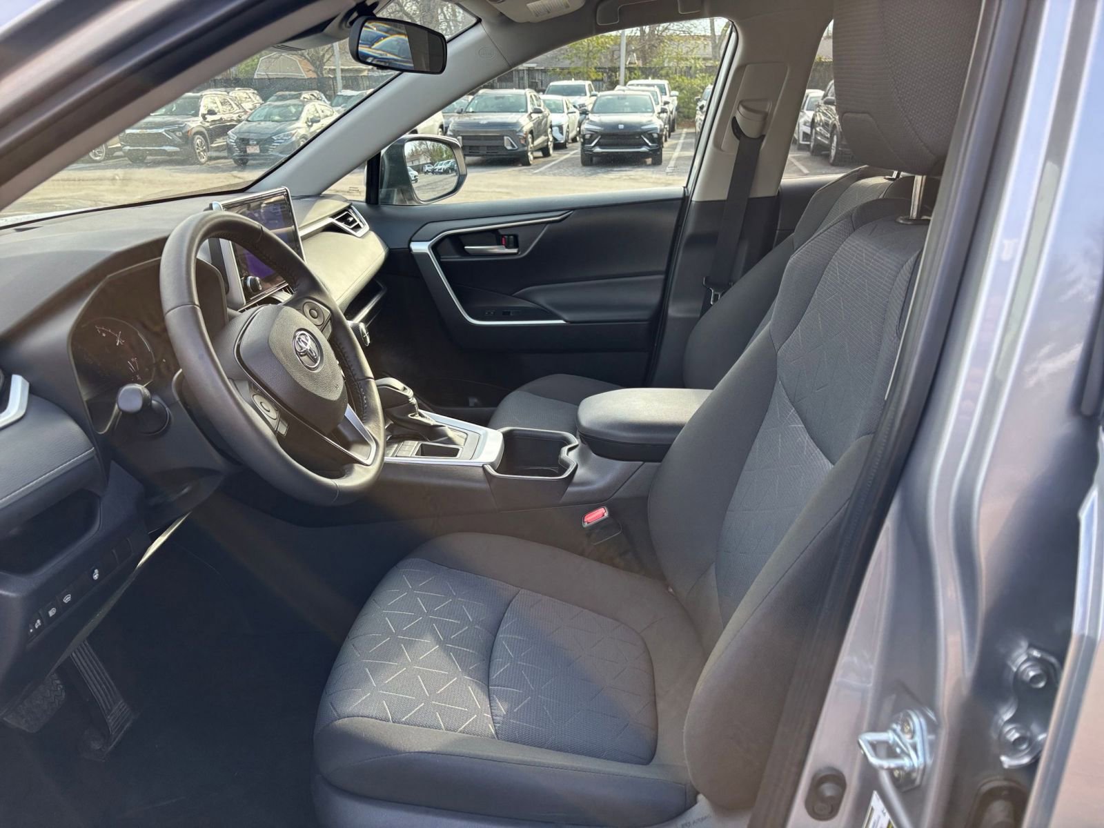 Thumbnail: 2025 Toyota RAV4 - 24