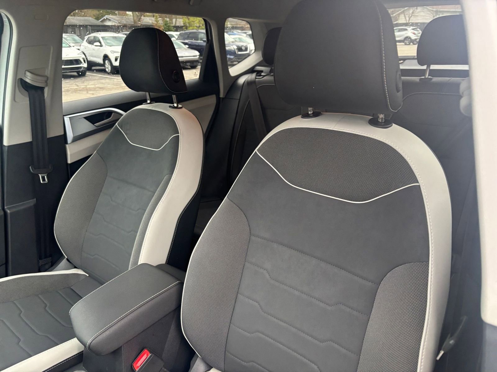 Thumbnail: 2025 Volkswagen Taos - 35