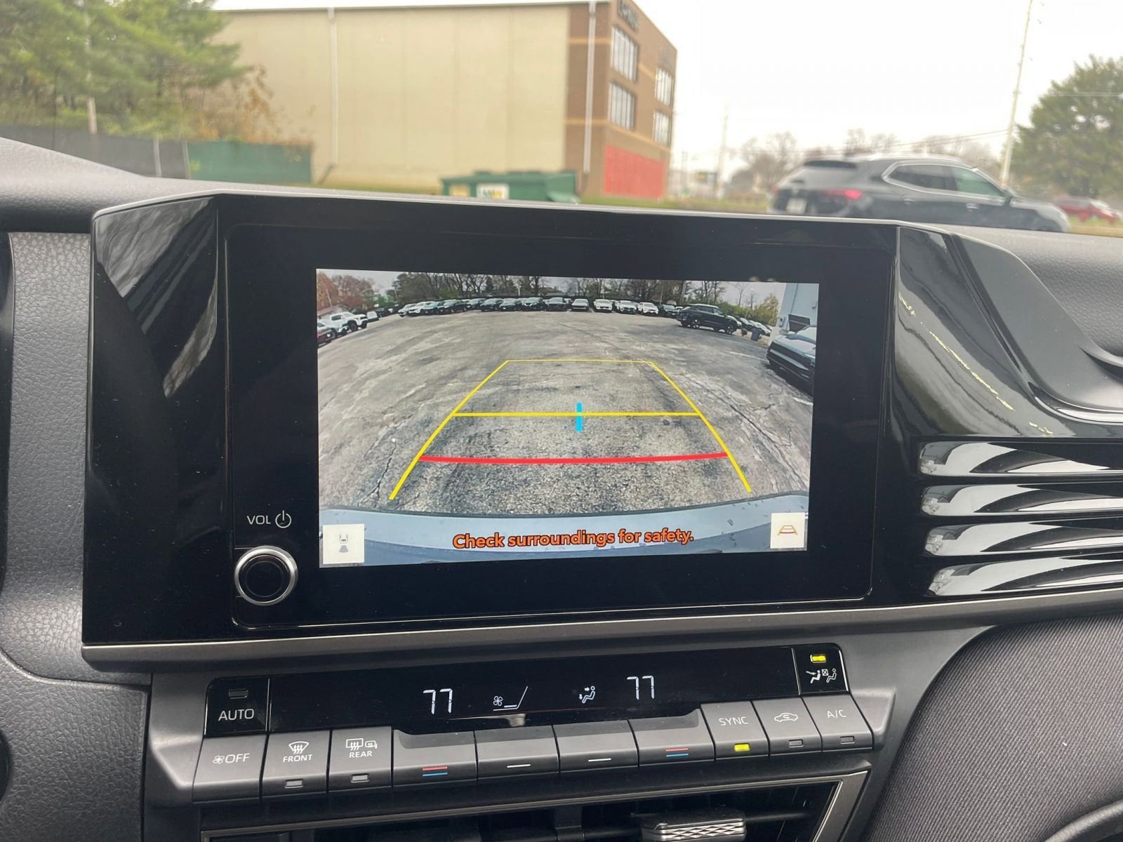 Thumbnail: 2025 Toyota Camry - 17