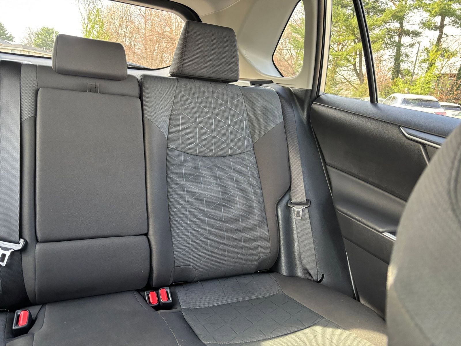 Thumbnail: 2025 Toyota RAV4 - 35