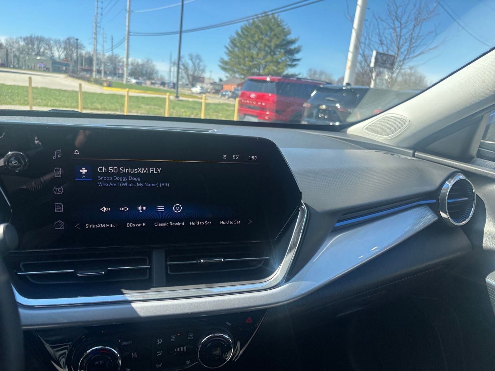 Thumbnail: 2025 Chevrolet Trax - 34