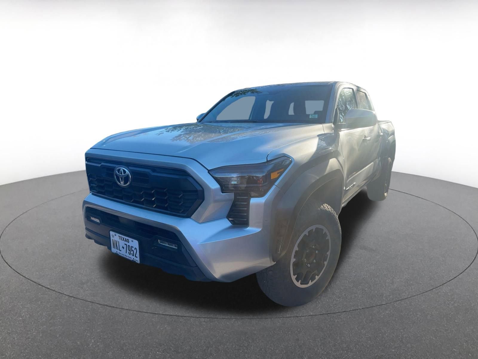 Thumbnail: 2025 Toyota Tacoma - 4