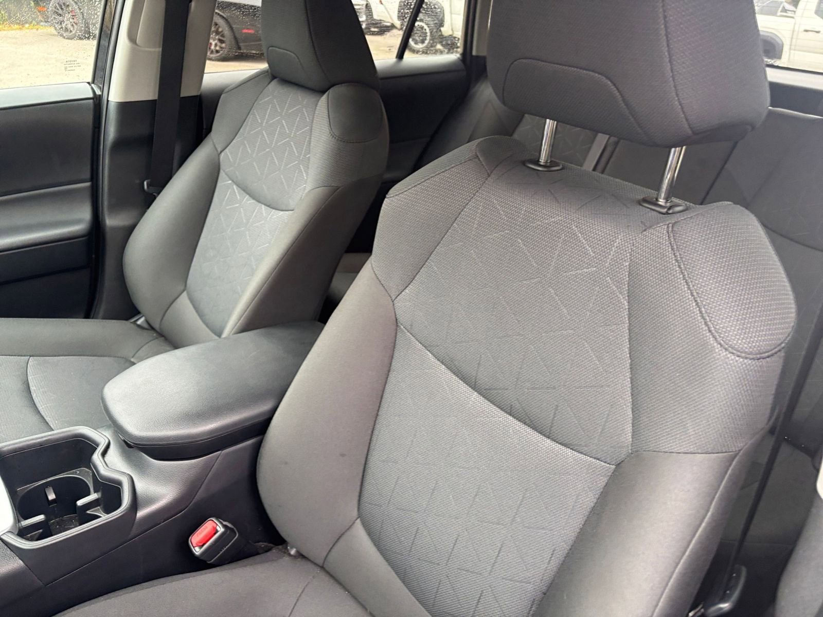 Thumbnail: 2025 Toyota RAV4 - 34