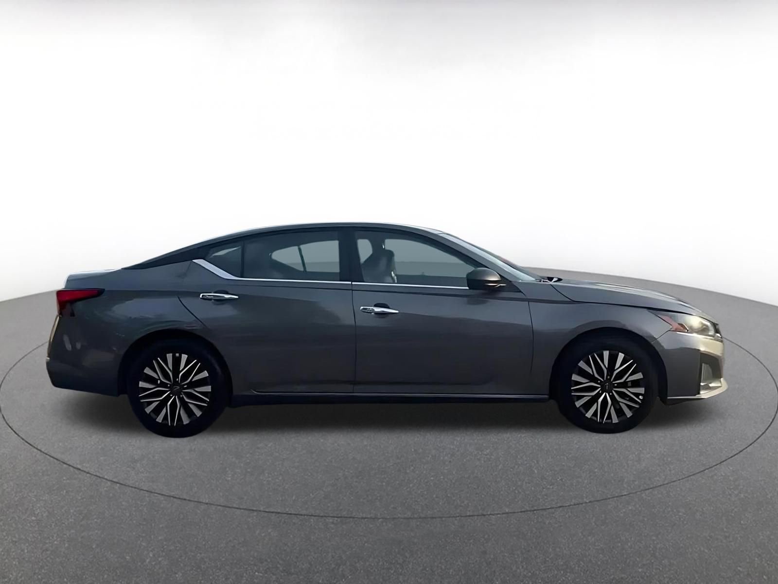 Thumbnail: 2025 Nissan Altima - 16