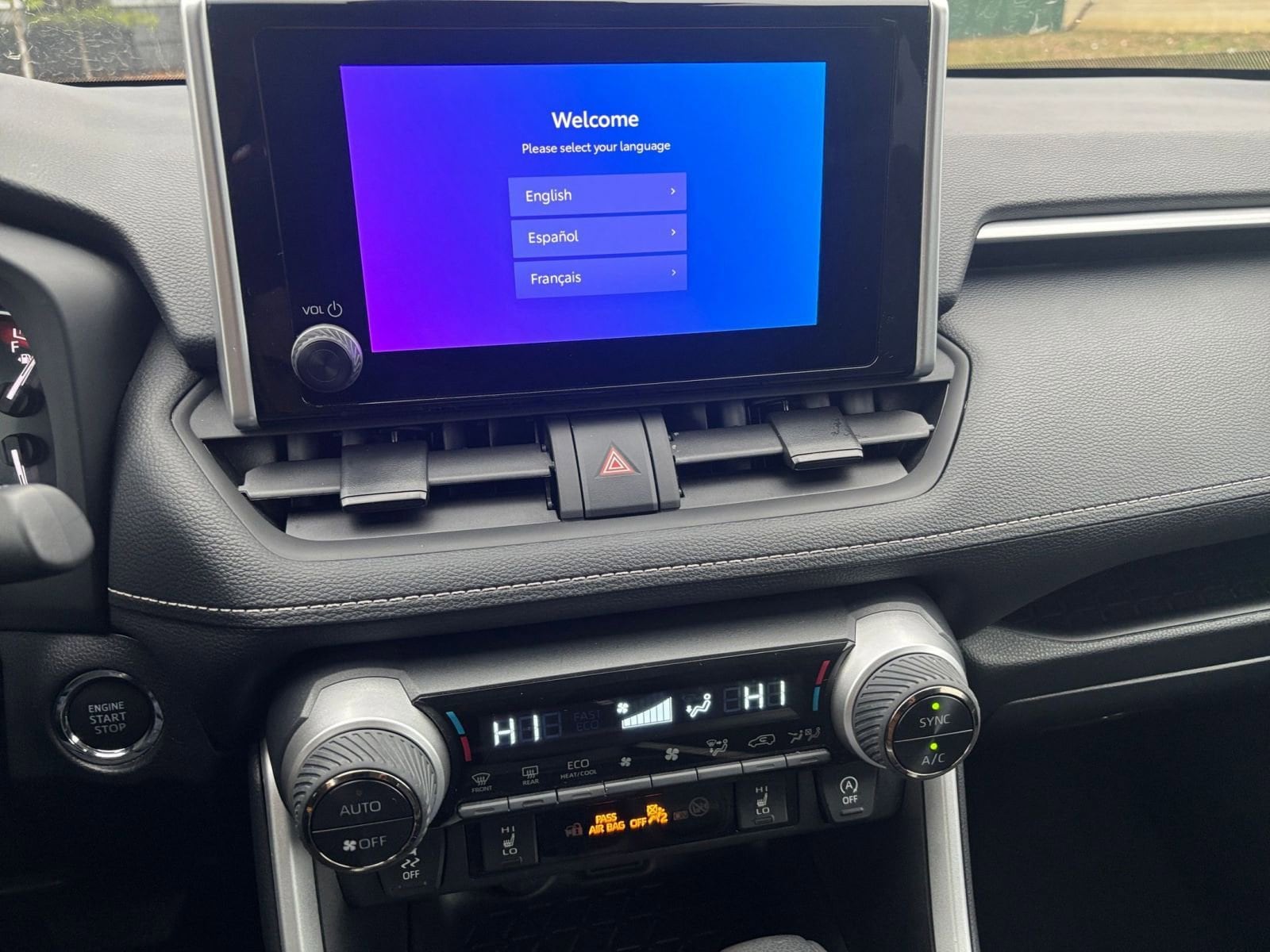 Thumbnail: 2025 Toyota RAV4 - 18