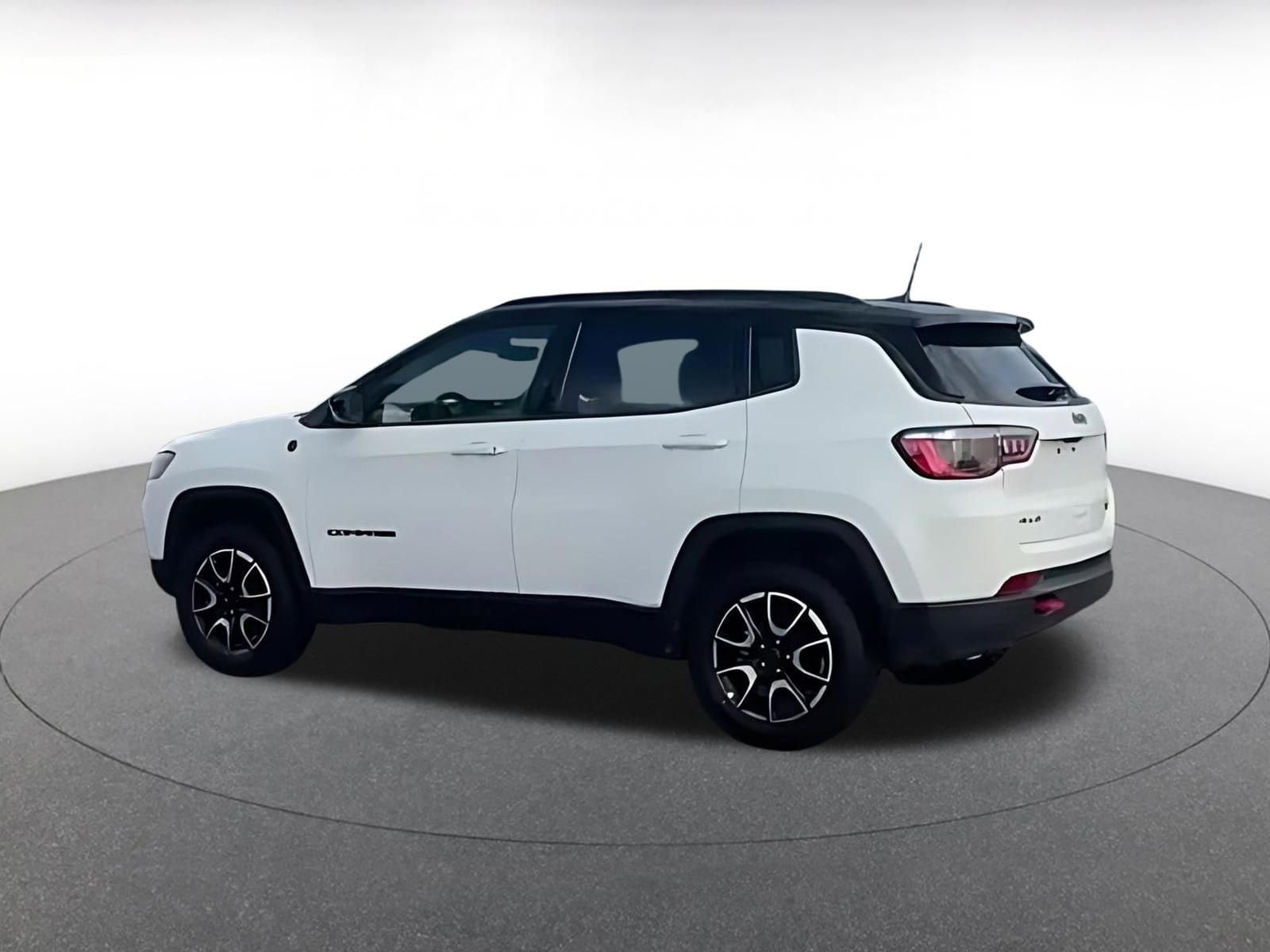 Thumbnail: 2025 Jeep Compass - 4