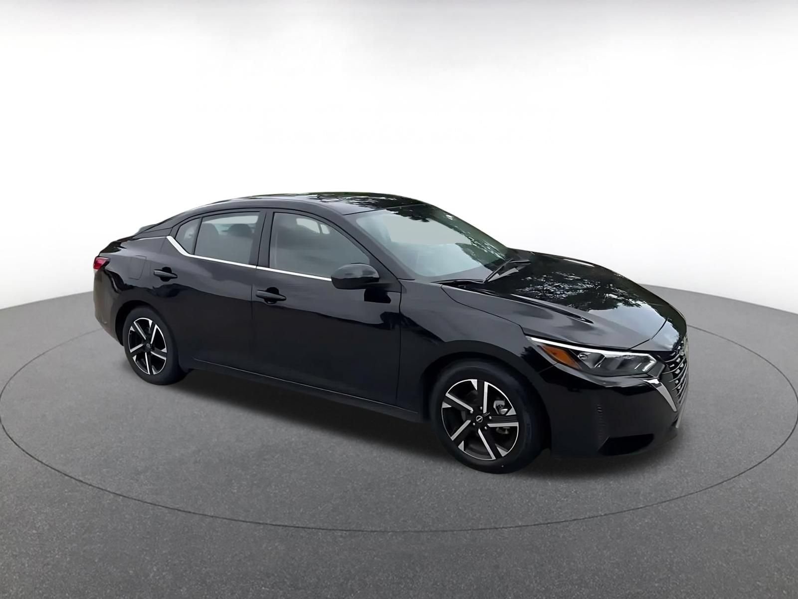 Thumbnail: 2025 Nissan Sentra - 2