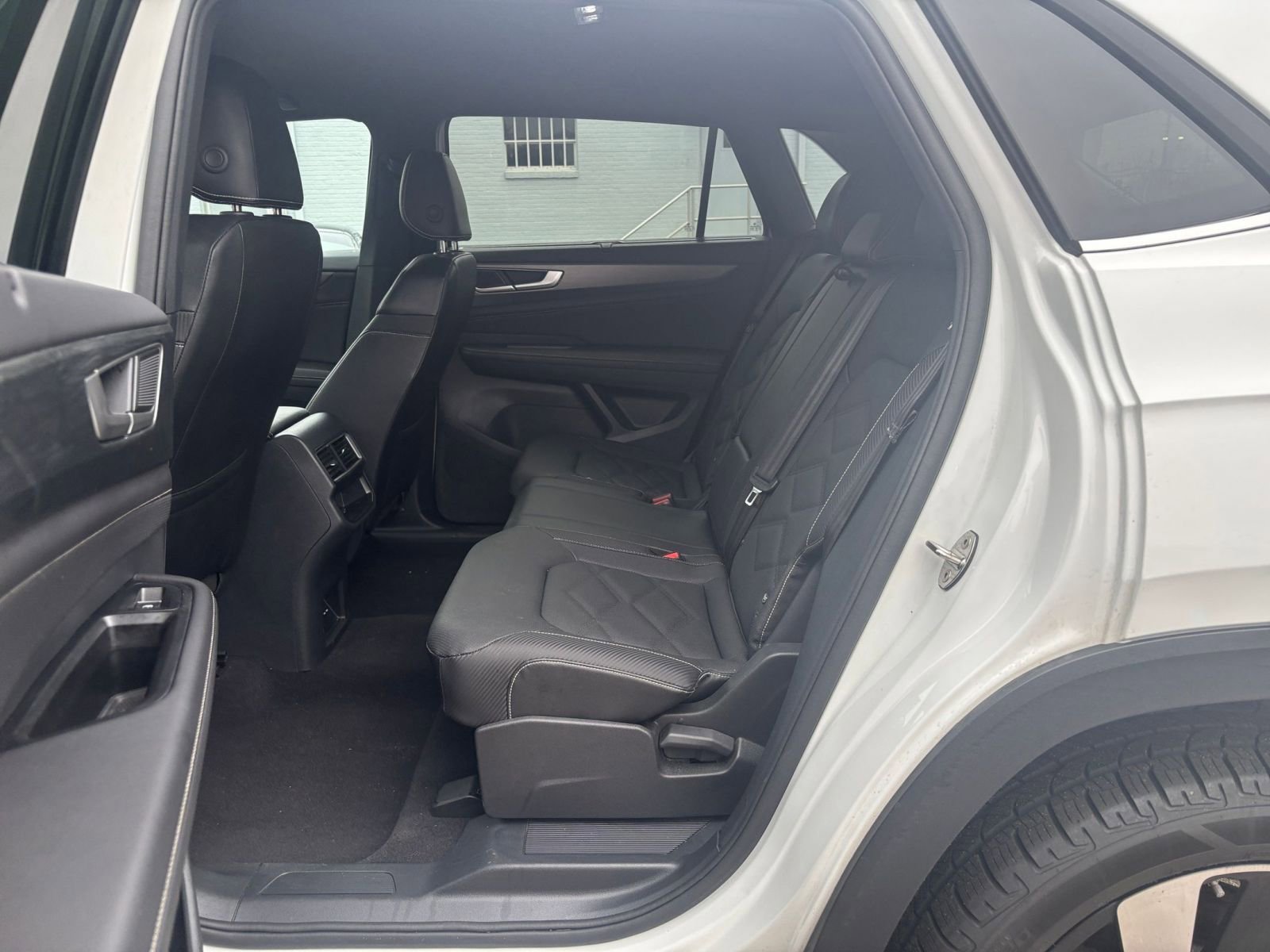 Thumbnail: 2025 Volkswagen Atlas - 23