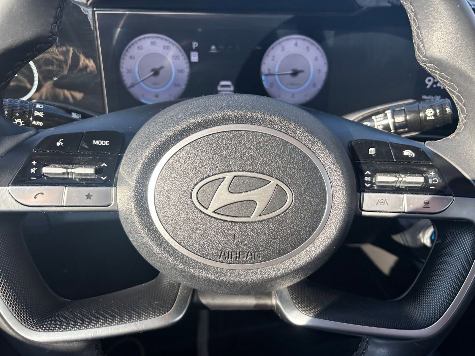 Thumbnail: 2025 Hyundai Elantra - 25