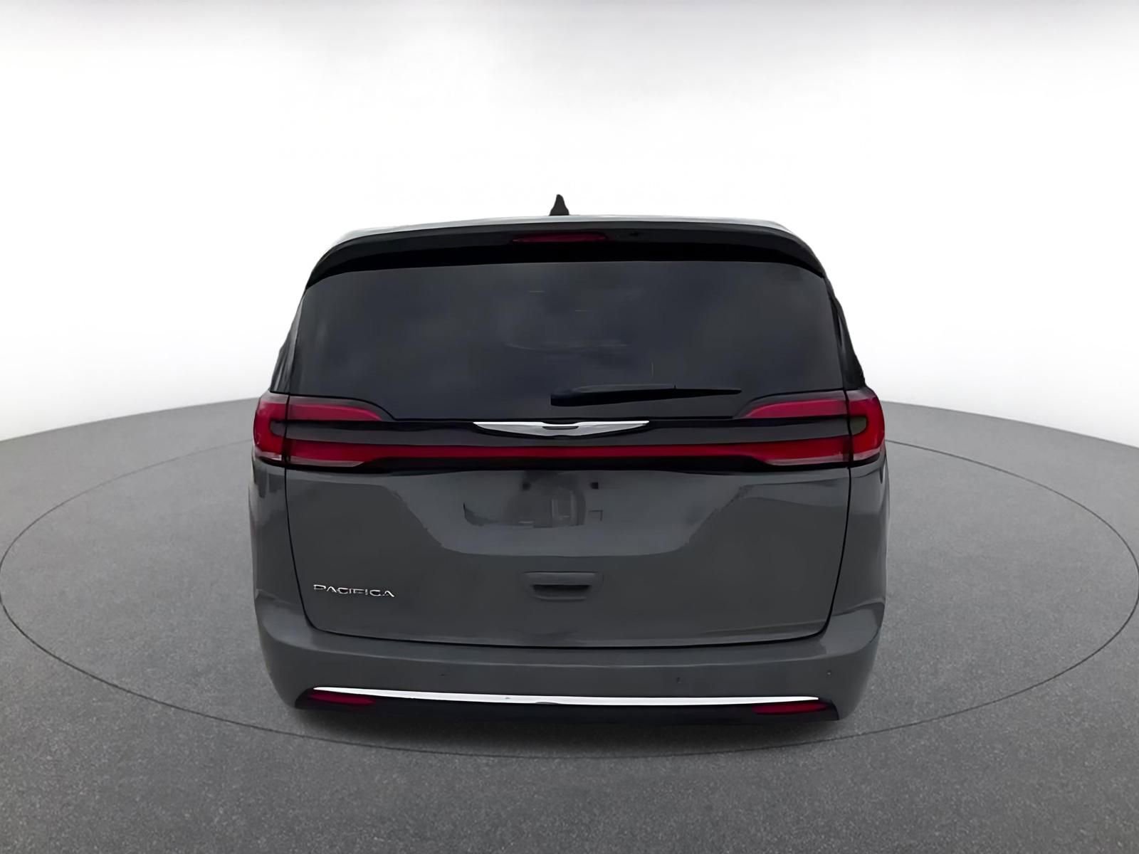 Thumbnail: 2025 Chrysler Pacifica - 12