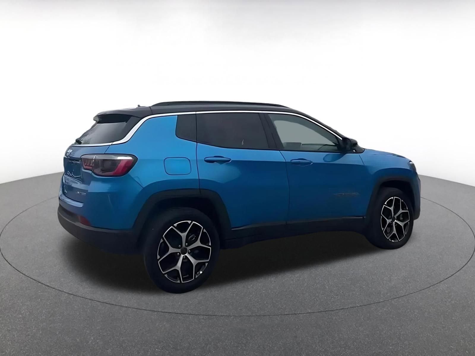 Thumbnail: 2025 Jeep Compass - 14