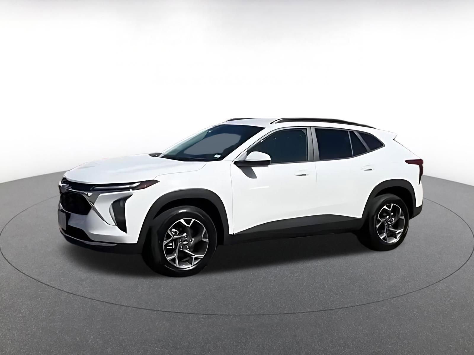 Thumbnail: 2025 Chevrolet Trax - 7