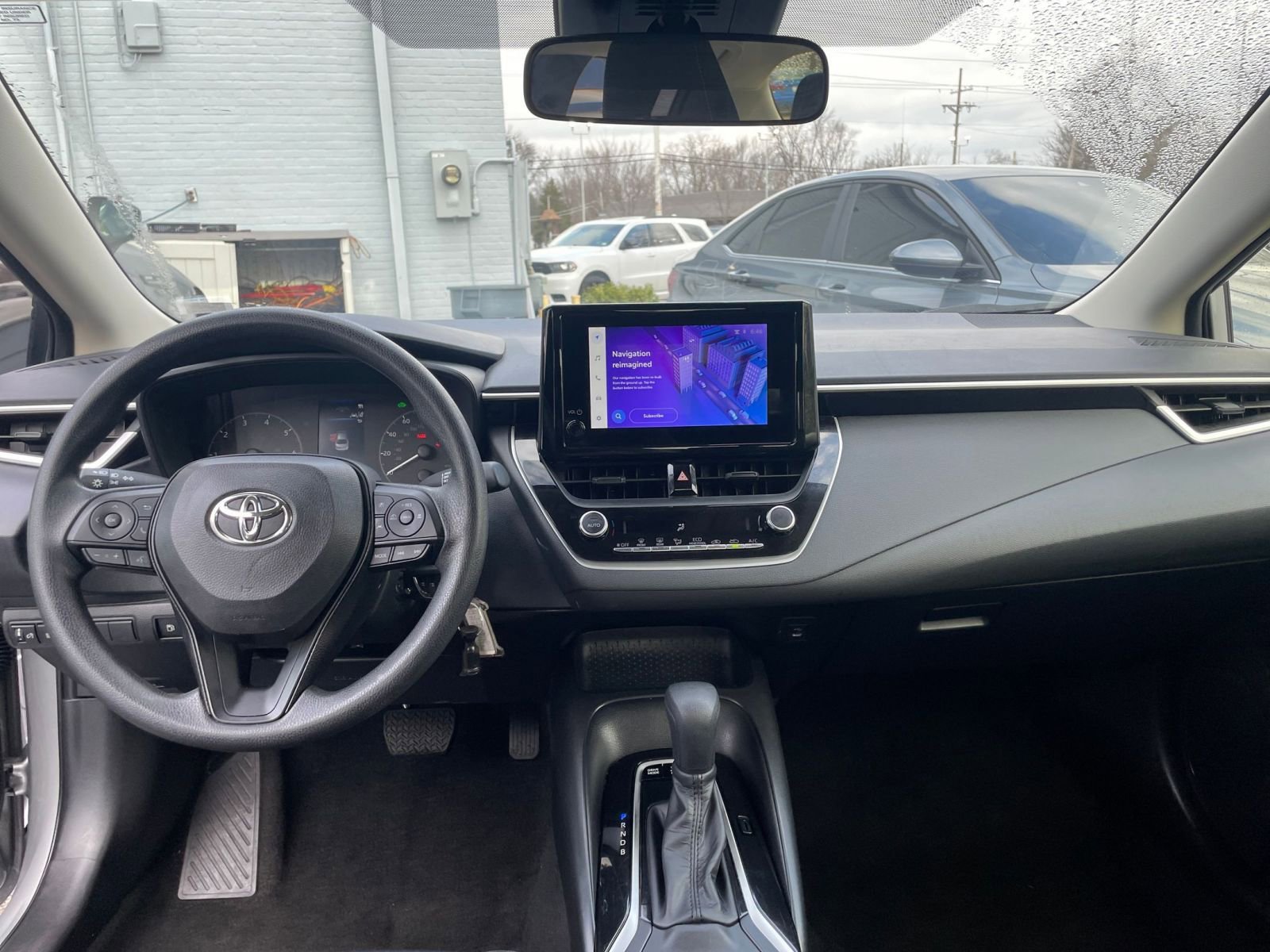 Thumbnail: 2025 Toyota Corolla - 31