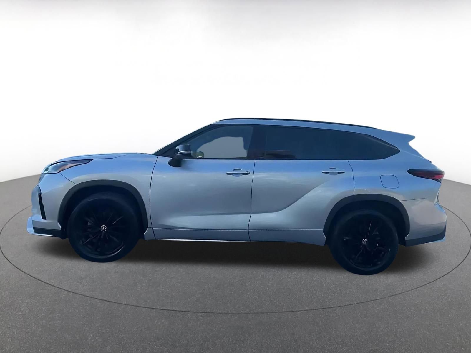 Thumbnail: 2025 Toyota Highlander - 9