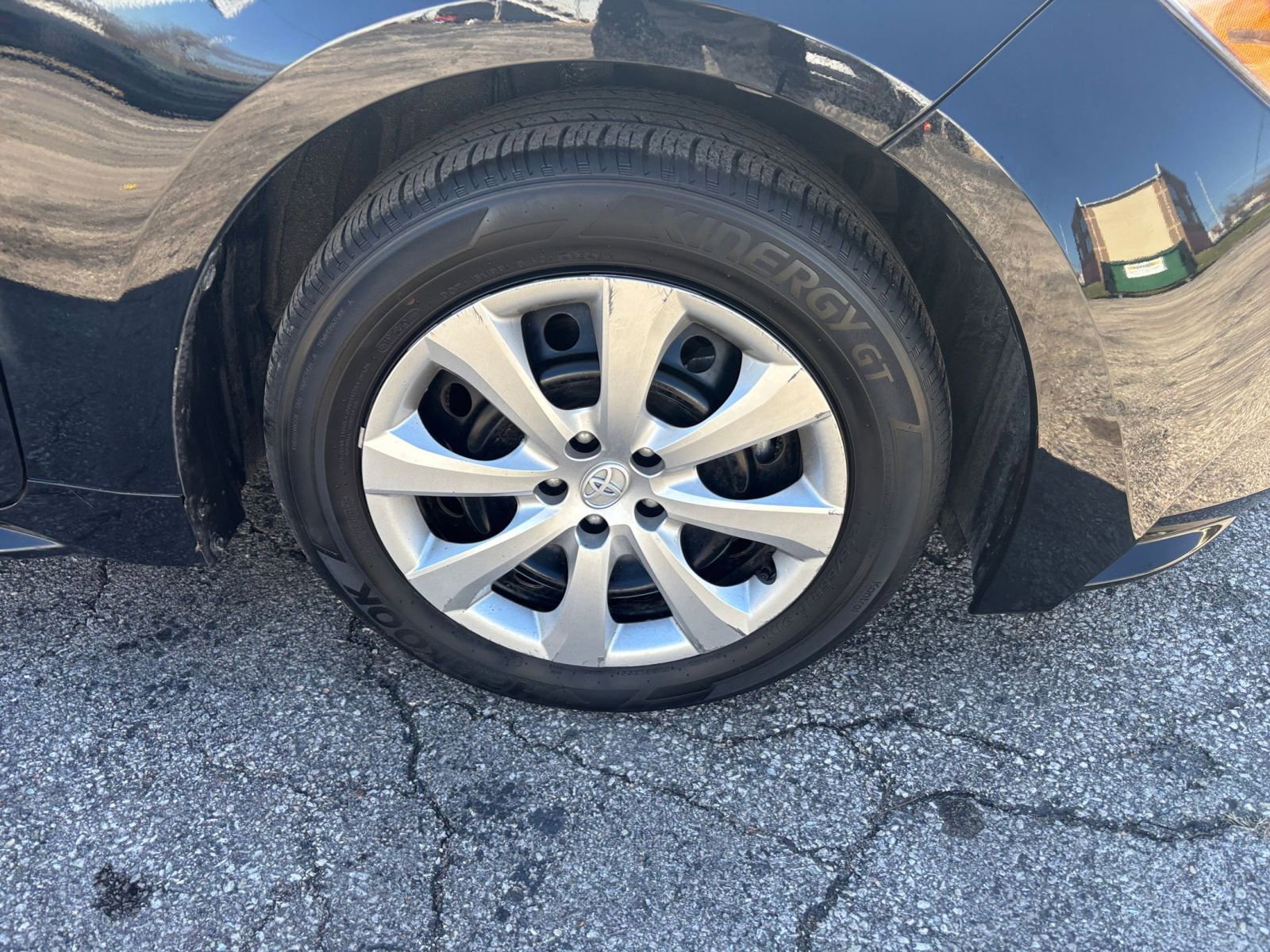 Thumbnail: 2025 Toyota Corolla - 28