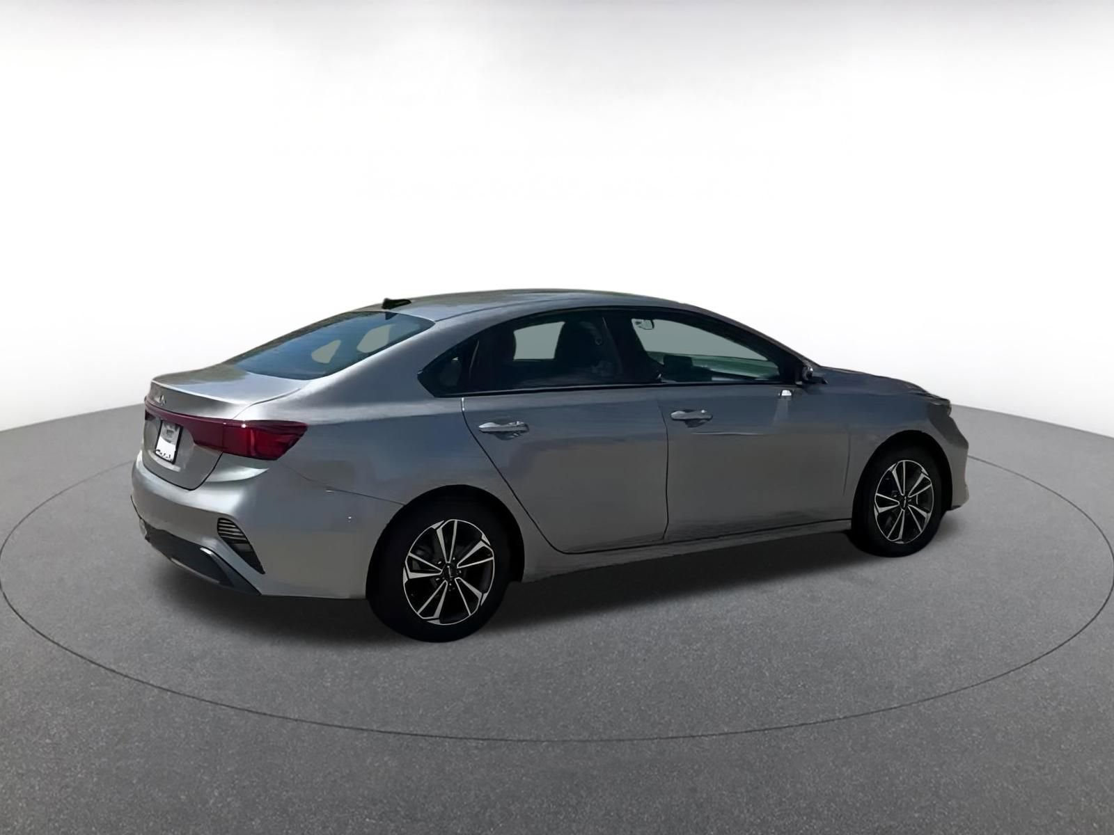 Thumbnail: 2024 Kia Forte - 13