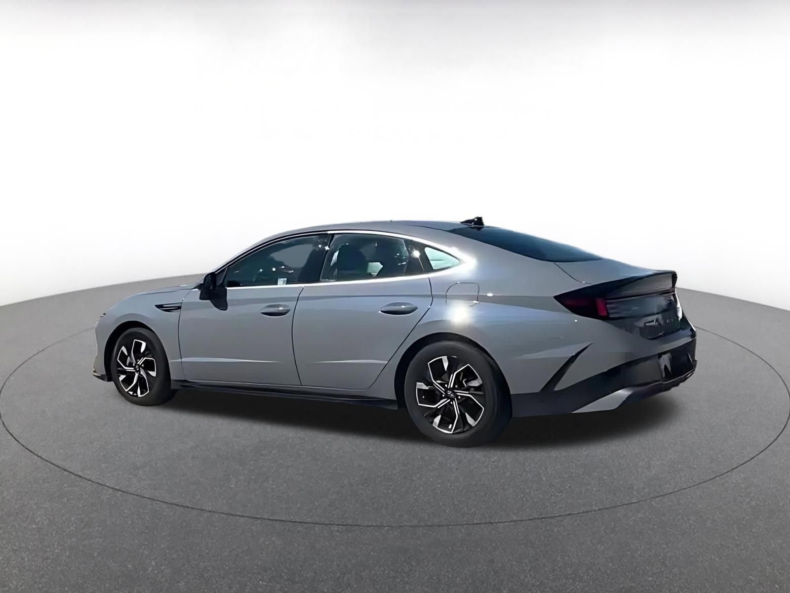 Thumbnail: 2025 Hyundai Sonata - 3