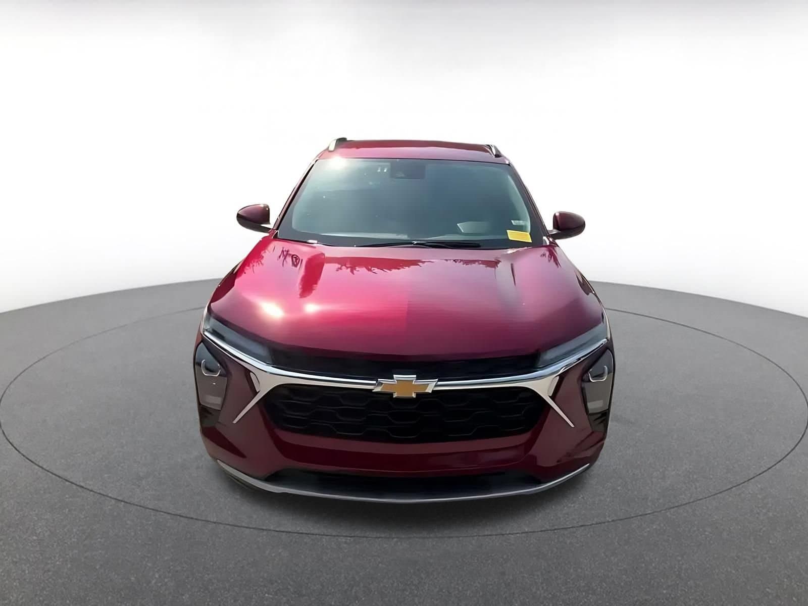 Thumbnail: 2025 Chevrolet Trax - 4