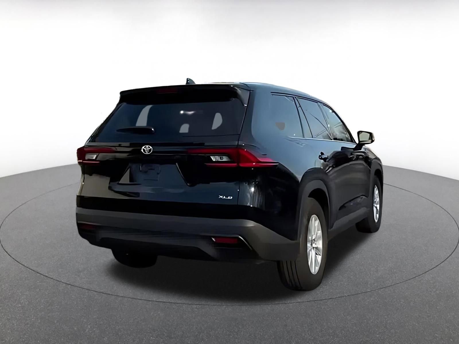 Thumbnail: 2025 Toyota Grand Highlander - 11