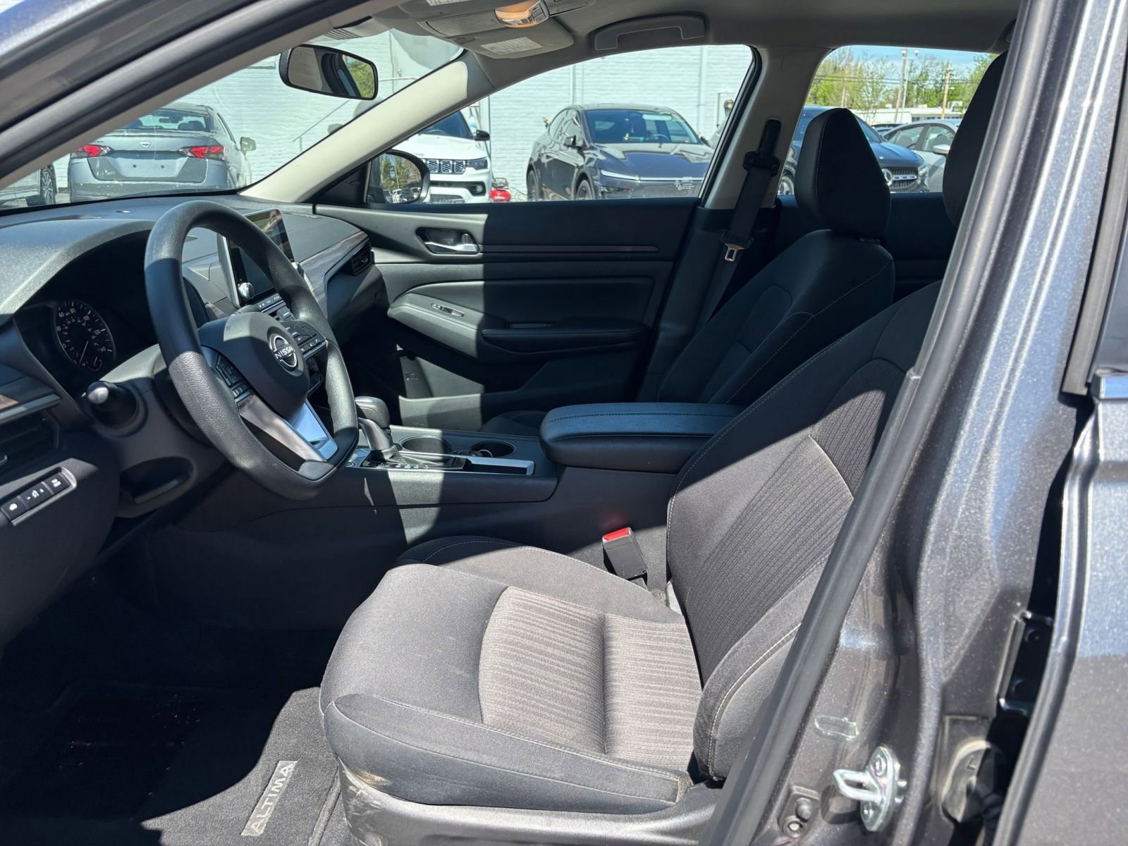 Thumbnail: 2025 Nissan Altima - 25