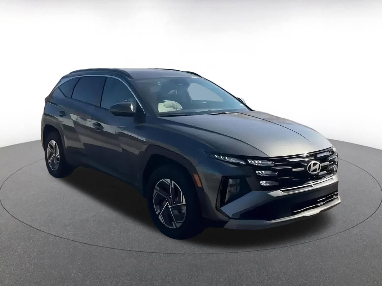 Thumbnail: 2025 Hyundai Tucson - 3