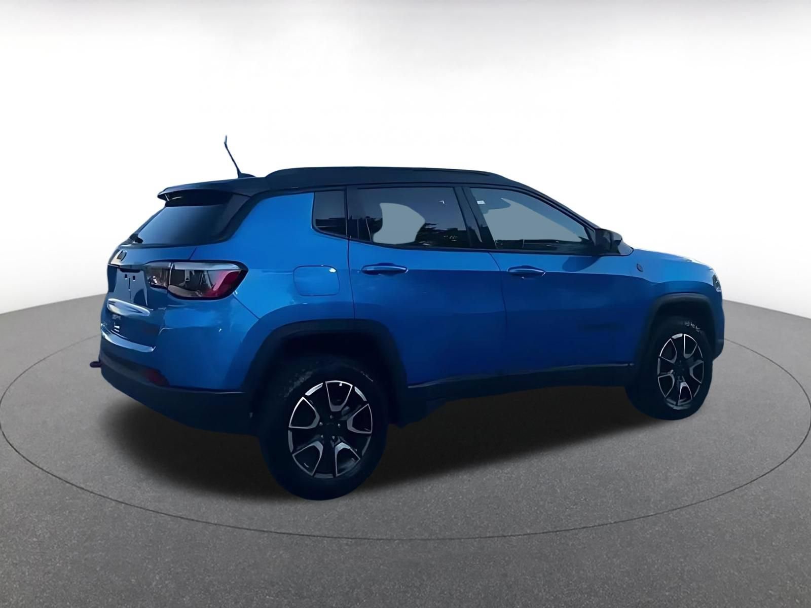 Thumbnail: 2025 Jeep Compass - 15