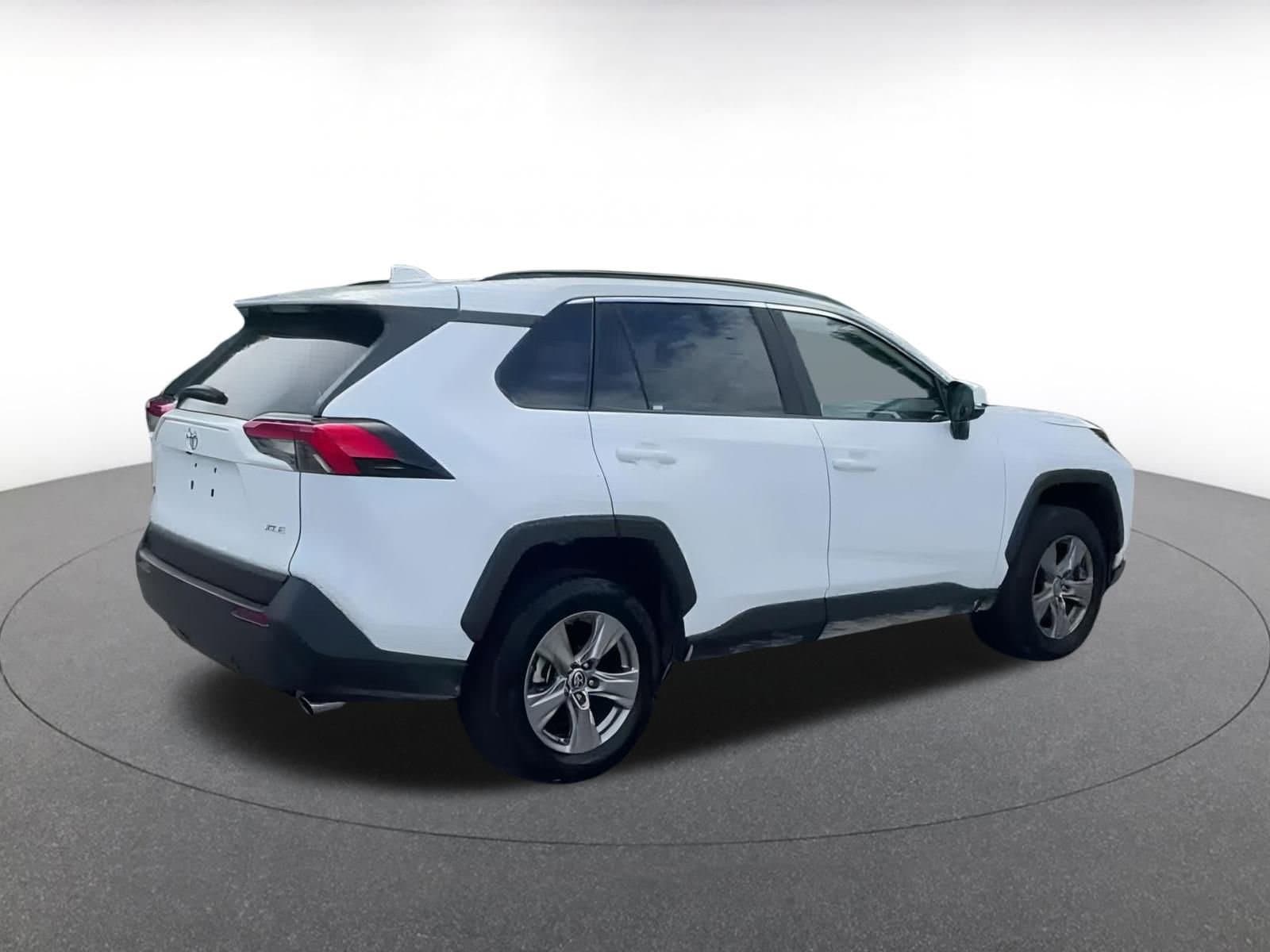 Thumbnail: 2025 Toyota RAV4 - 15