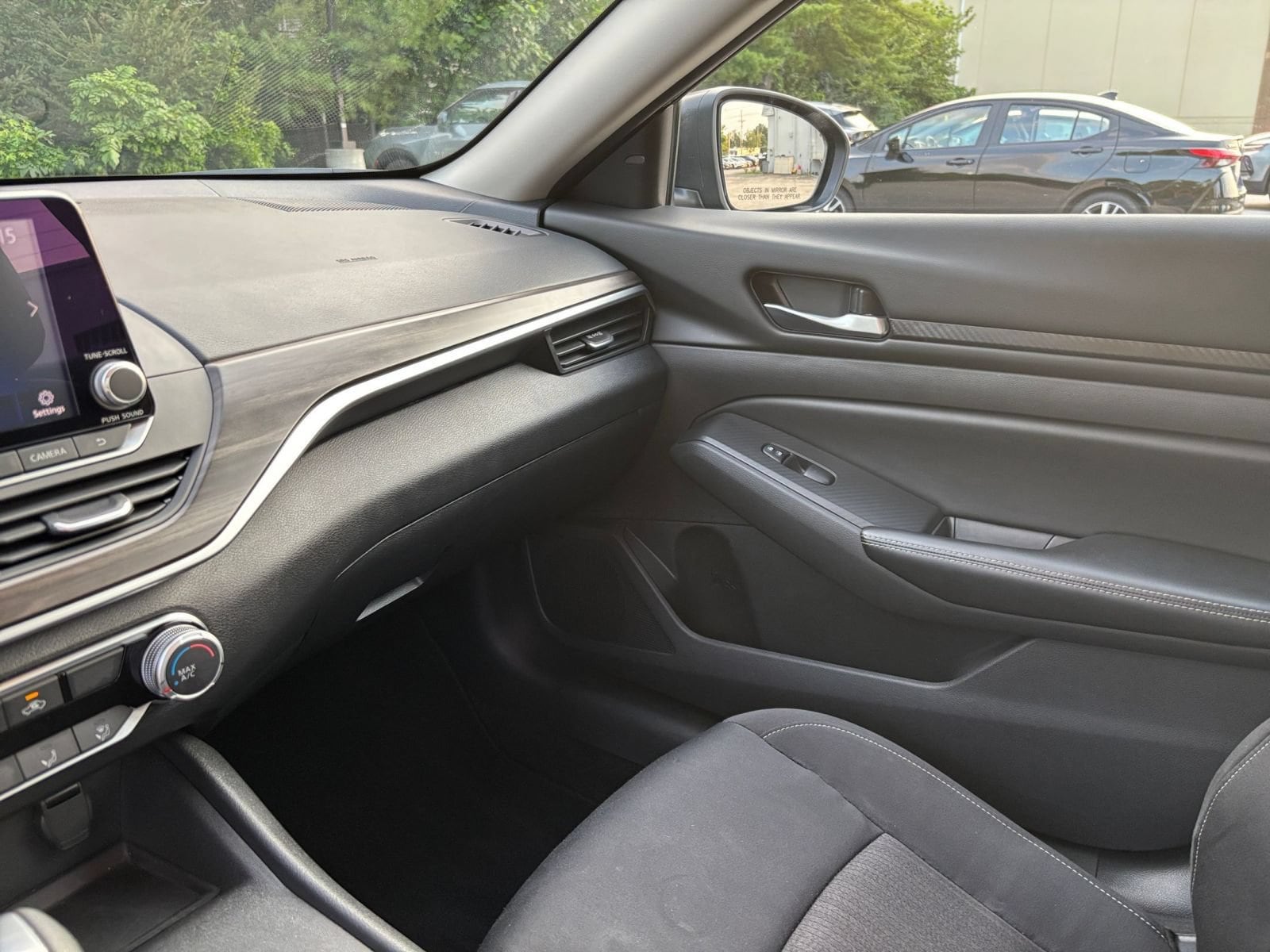 Thumbnail: 2025 Nissan Altima - 33