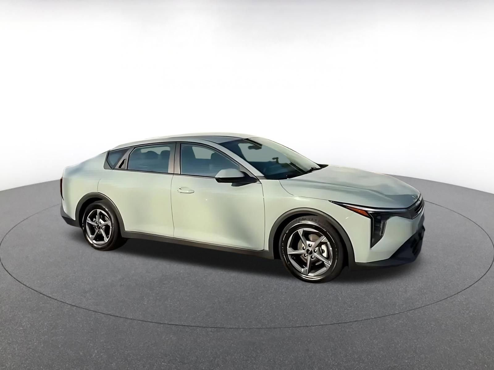 Thumbnail: 2025 Kia K4 - 2