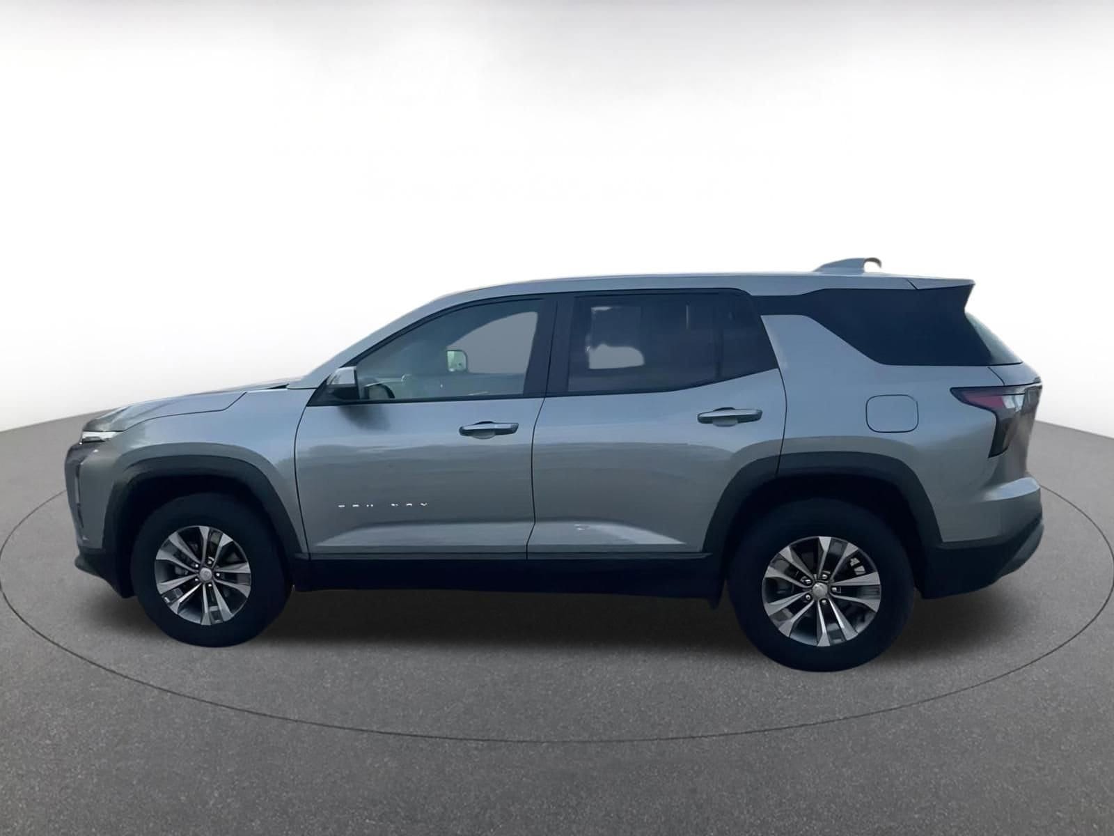 Thumbnail: 2025 Chevrolet Equinox - 10