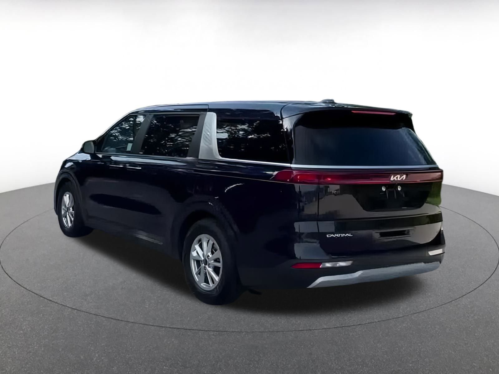 Thumbnail: 2024 Kia Carnival - 15