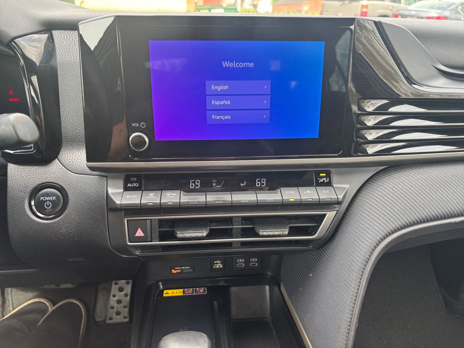 Thumbnail: 2025 Toyota Camry - 17