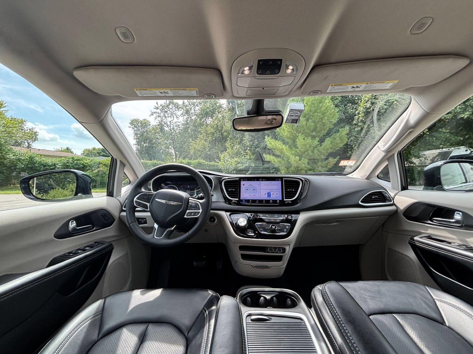 Thumbnail: 2024 Chrysler Pacifica - 33
