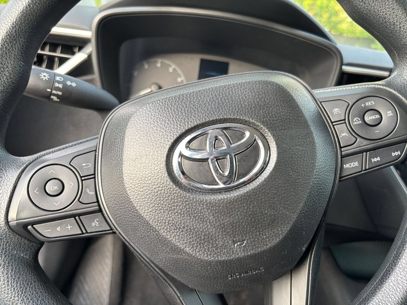 Thumbnail: 2025 Toyota Corolla - 25