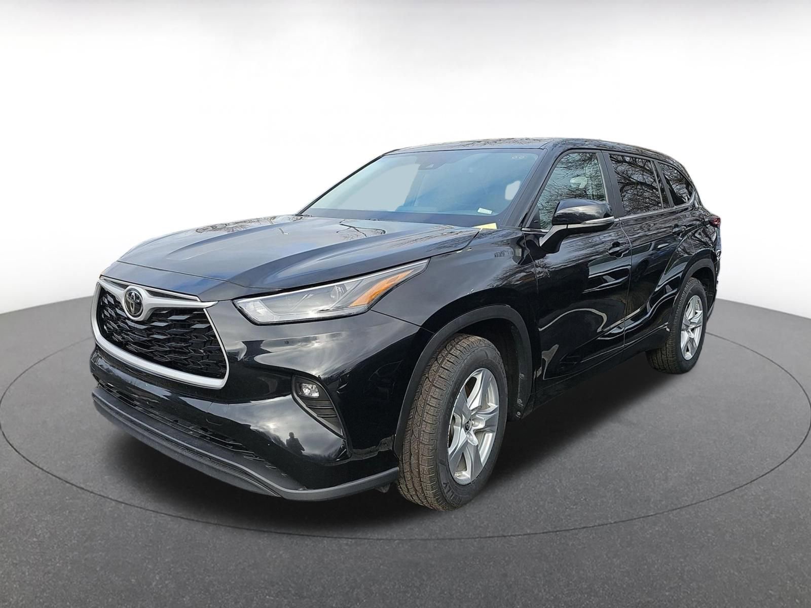 Thumbnail: 2025 Toyota Highlander - 3