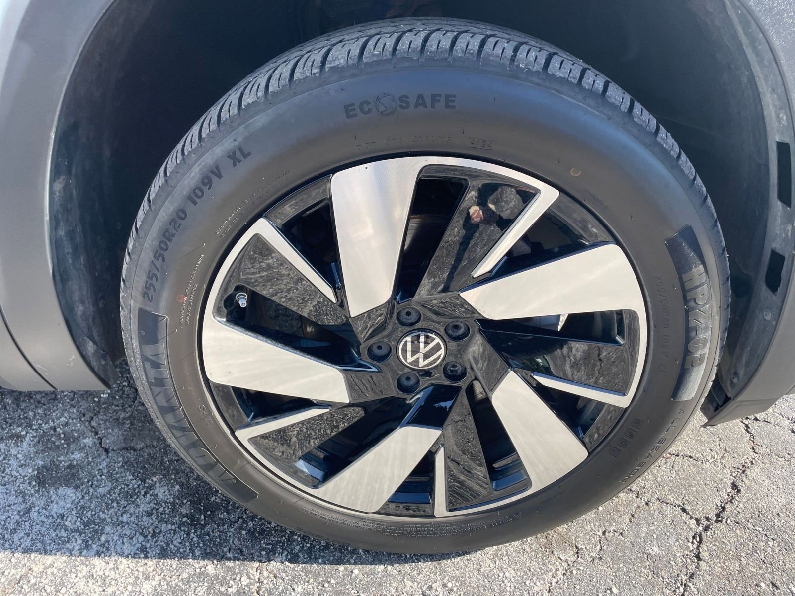 Thumbnail: 2025 Volkswagen Atlas - 28